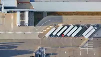 News - Industrial deliveries in Poland fall 12% in Q3 2025