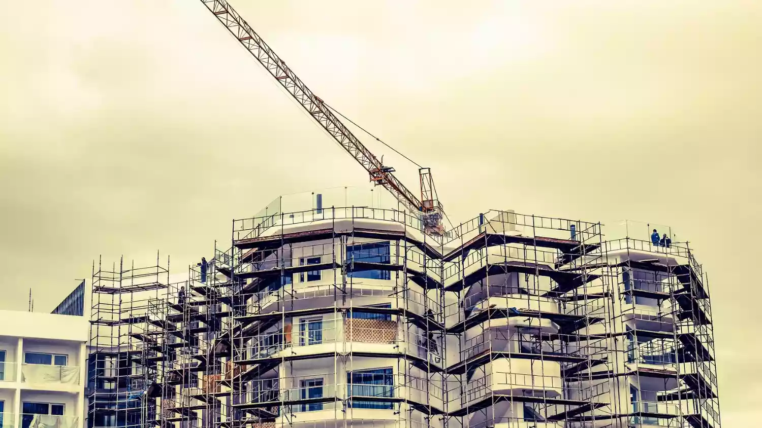 Leading developer speaks out: Permitting gridlock pushes investments out of Bucharest image