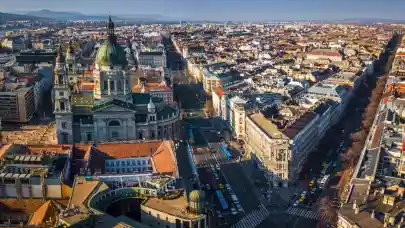News - Budapest's Fashion Street posts biggest rent hike in region