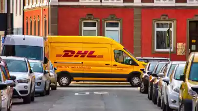 News - CEE shoppers demand speed and trust this Christmas, says DHL