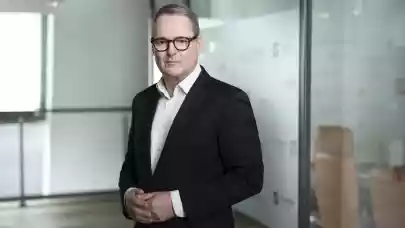 News - Peakside names Steven Davis as CEE Managing Director