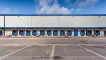 News - Ares Management to sell logistics parks in Czechia and Hungary