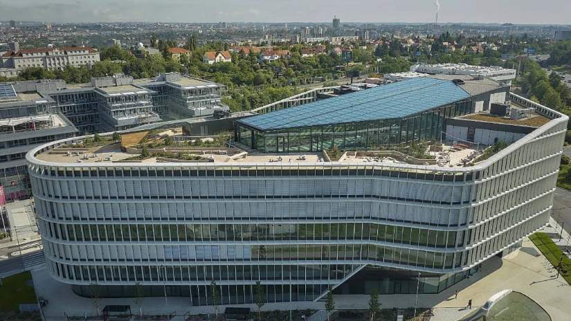 Passerinvest reviews EU taxonomy standards for Prague portfolio