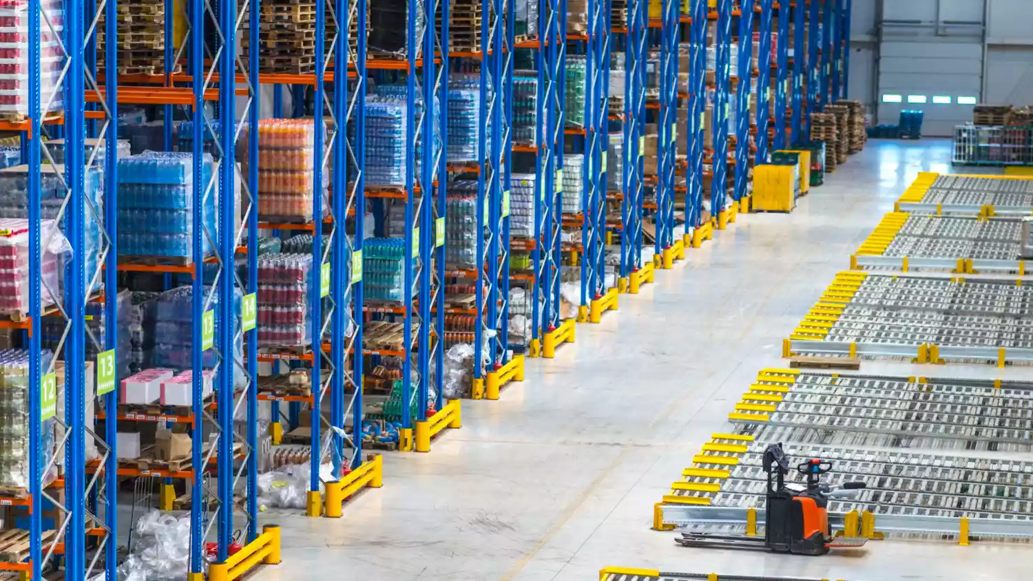 Slovakia's industrial demand falls by over 50% in Q1 2026 image