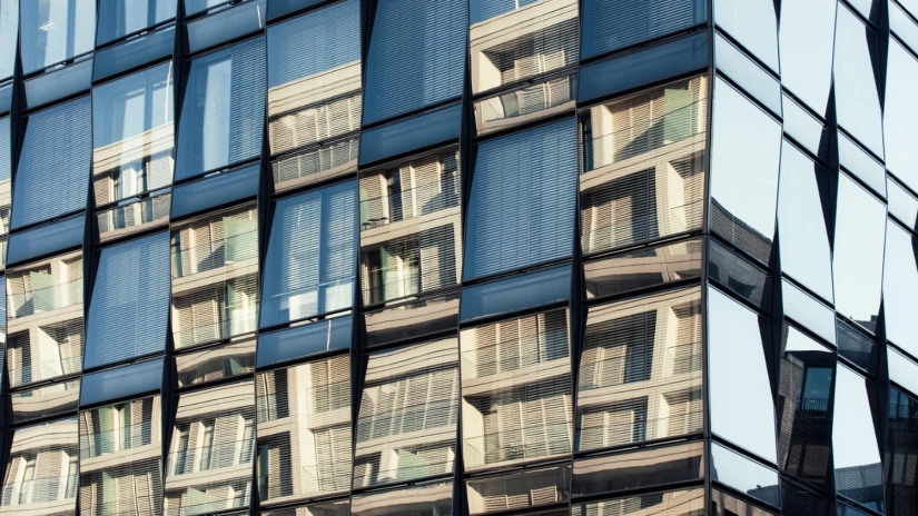 Polands commercial deal volume soars to €2.3 billion on five months