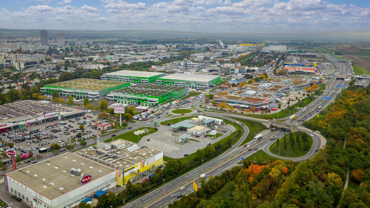 MLP Group taps bond market for another €100 million in green notes