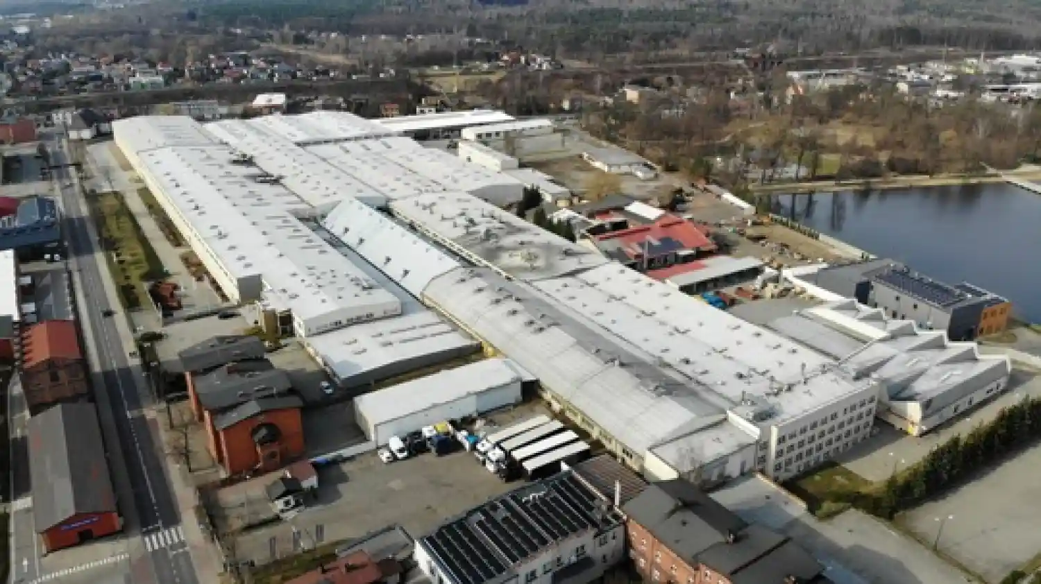 W. P. Carey closes €52 million sale-leaseback in Poland image