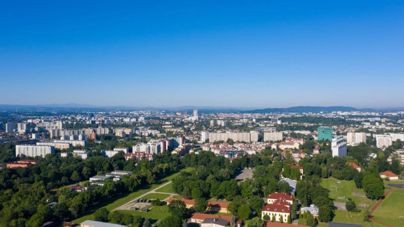 Poland planning reform boosts value of low-risk land sites