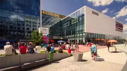 News - Meyer Bergman puts Ostrava shopping centre on sale