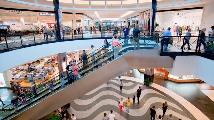 News Article JLL Poland report retail shopping