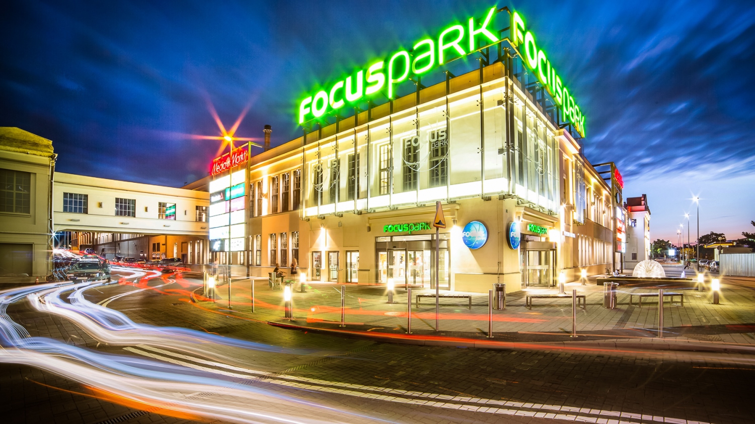 News Article Cushman&Wakefield investment JLL Poland retail Rockcastle