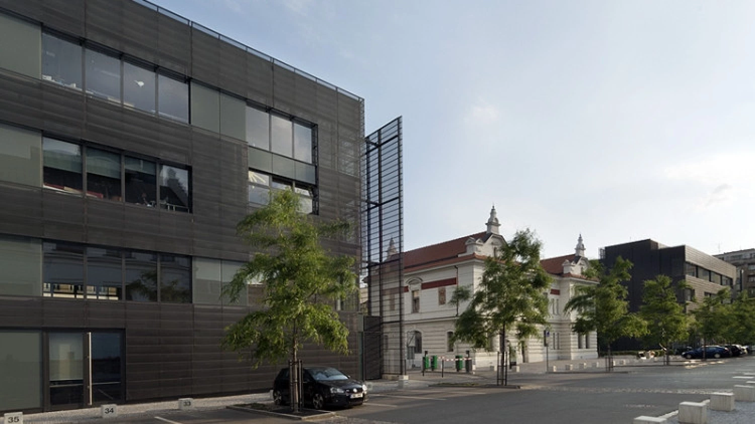 News Article Revetas sells Prauge office building to local fund