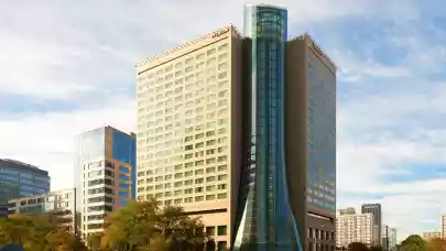 News - Skanska sells Westin Warsaw to Qatari group for €56m