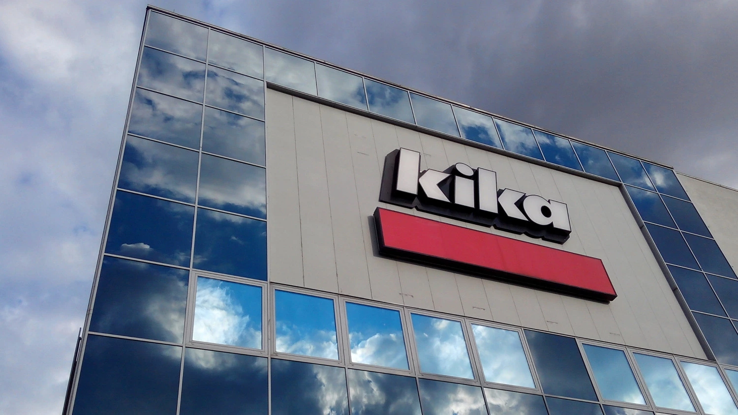 News Article Signa Retail sells Kika’s Eastern European business to XXXLutz