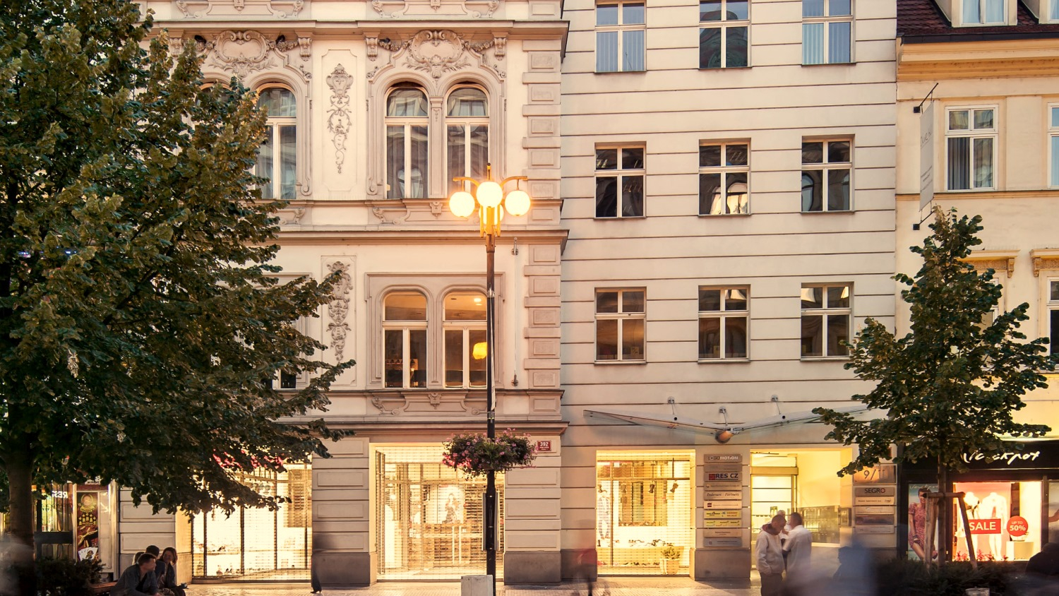 News Article high street investment Mint Investments office Prague