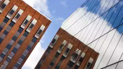 News - MVGM closes on JLL’s PM business in Poland