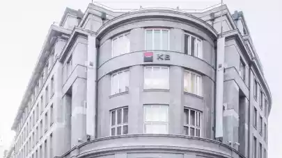 News - Commerz Real acquires historical bank building in Prague 