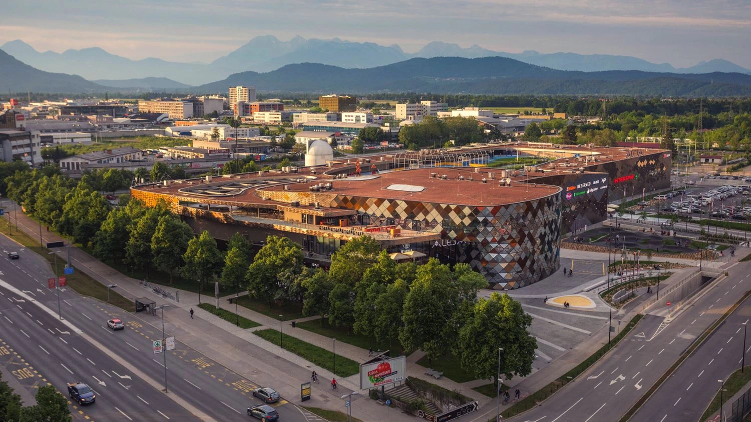 News Article SES opens Ljubljana shopping centre