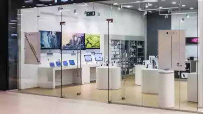 News - Polish shoppers return to the stores from the online world