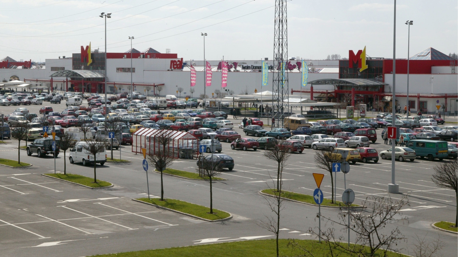 News Article Colliers outlet Poland retail shopping