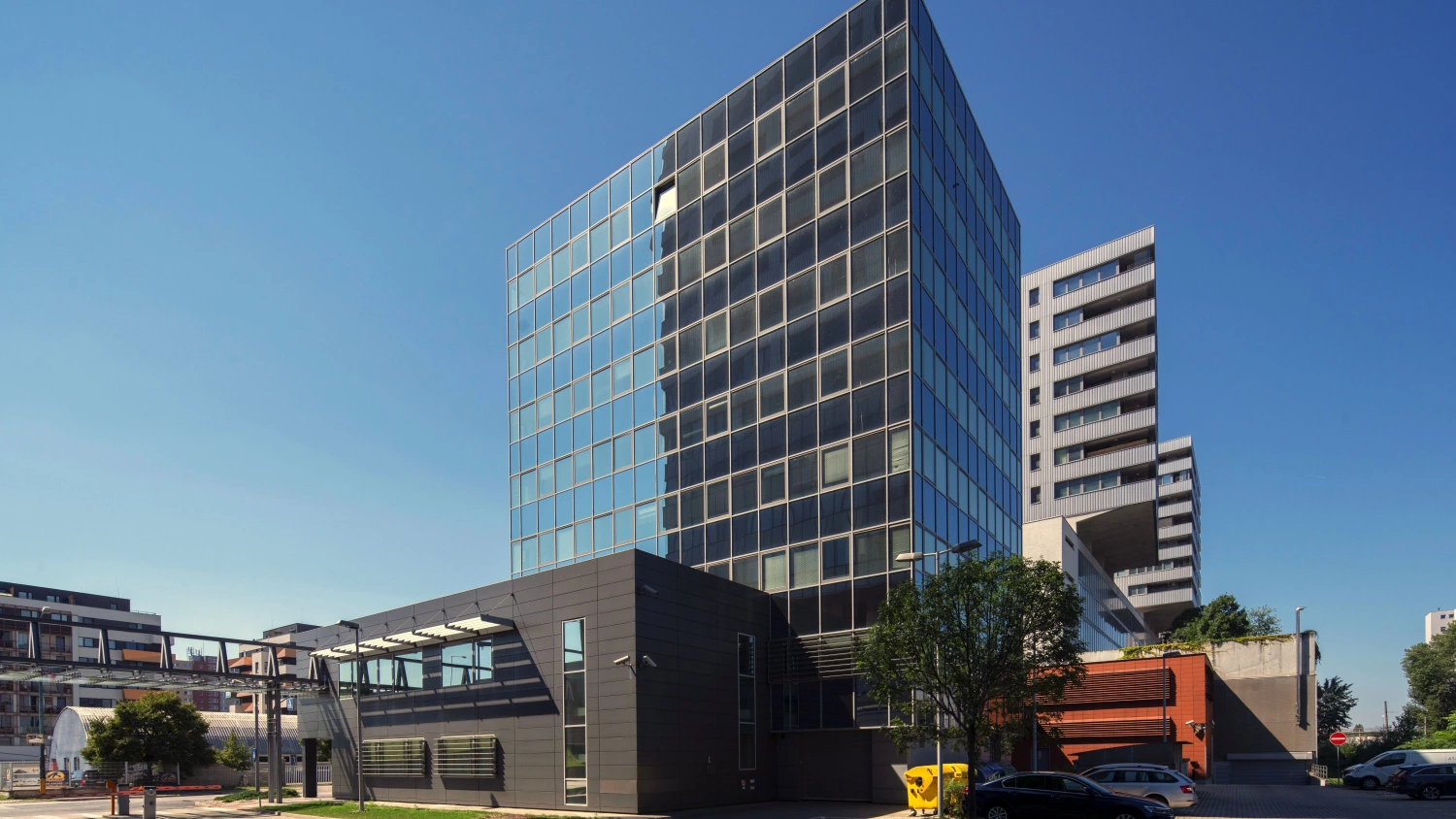 News Article Tatra banka plans to sell office building in Bratislava
