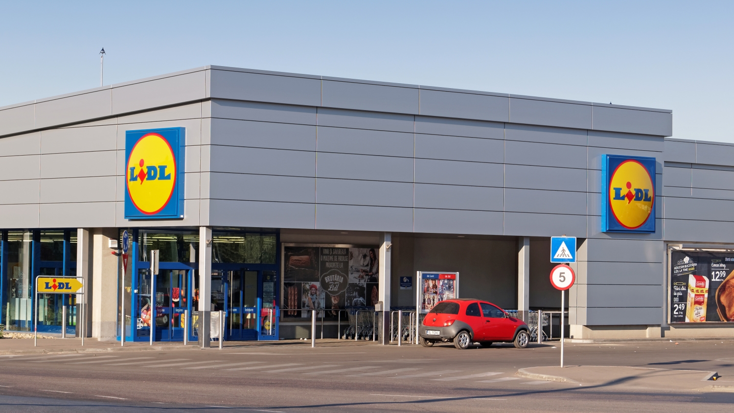 News Article investment Lidl Penny Market retail Romania