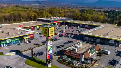 News - Immofinanz acquires eight retail parks in CEE