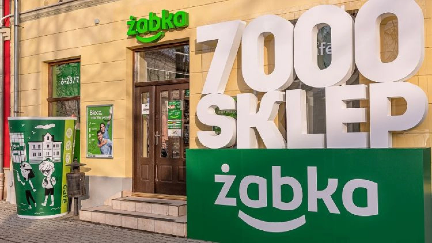 News Article 7,000th store of Żabka chain opened in Poland