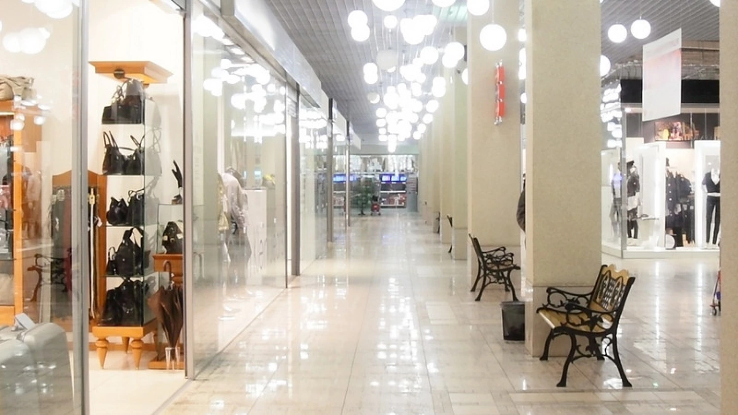News Article C&W Echinox: Romania has five counties without modern retail centers
