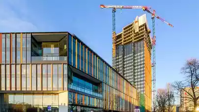 News - HB Reavis tops out Warsaw office tower