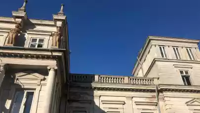 News - Hagag concludes procedures for building restoration in Bucharest