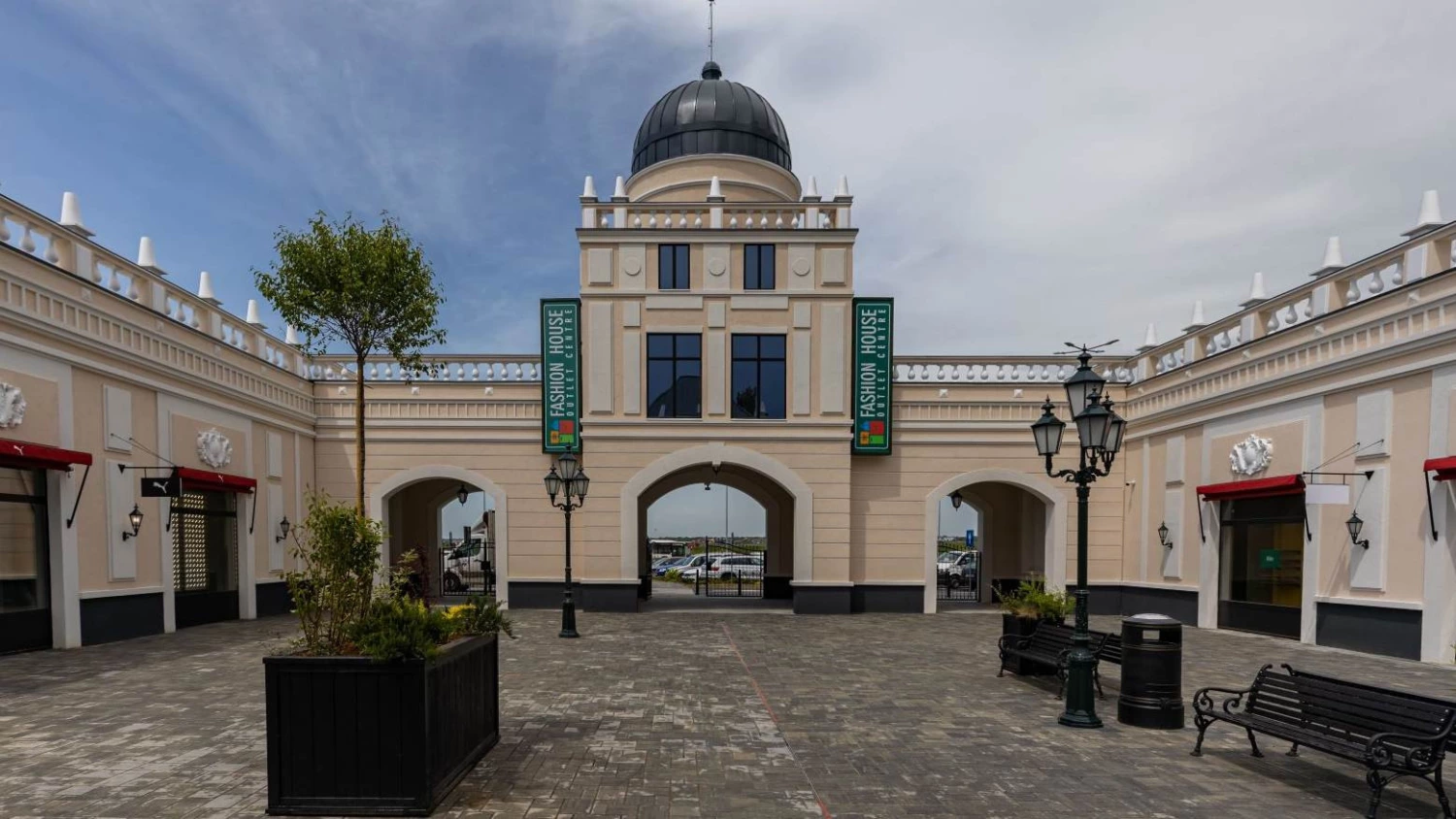 News Article Fashion House opens €25 million outlet centre in Bucharest