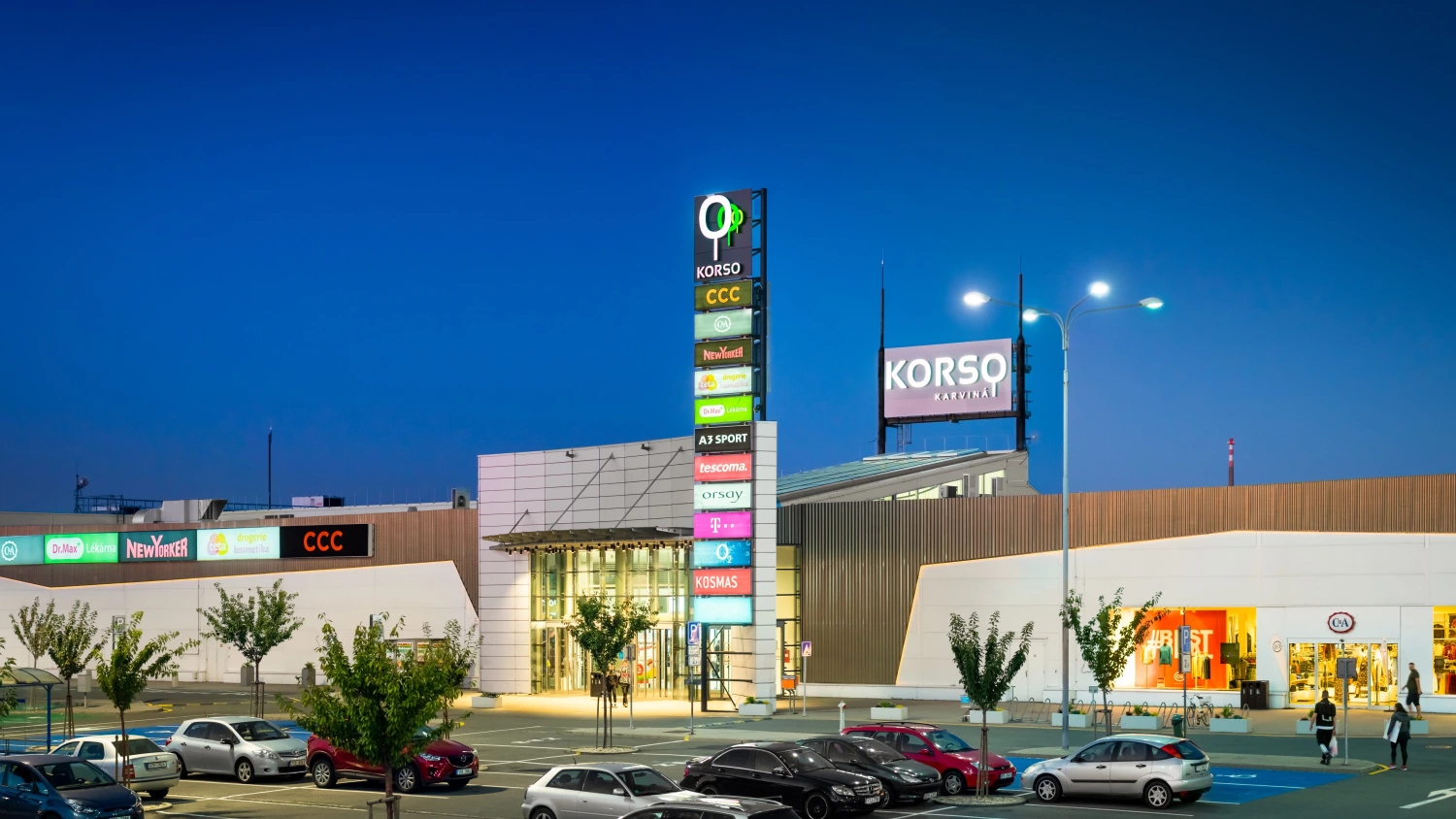 News Article Bluehouse sells Czech shopping centre to Conseq