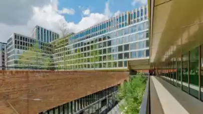 News - Deka Immobilien buys 2 buildings in Warsaw for €152 million