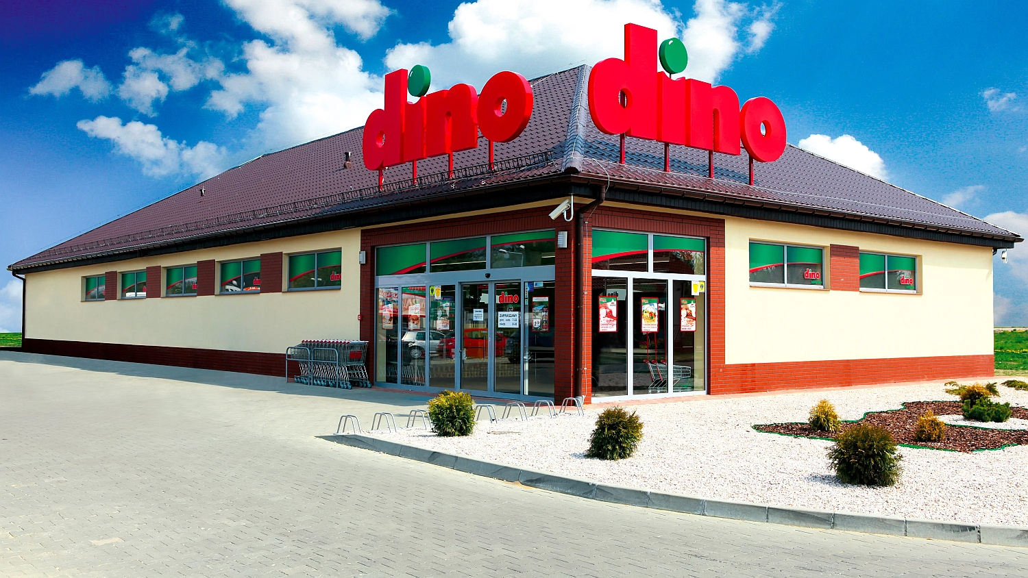 Dino Polska was opening one store a day in H1 2021
