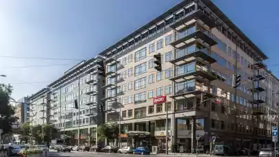 News - West End Business Center in Budapest sold to OTP fund