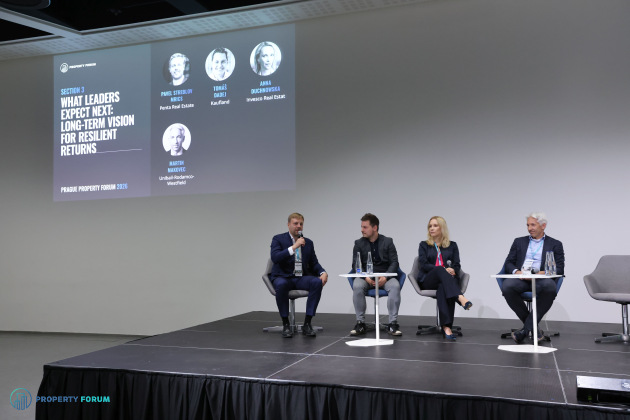 71212 photos from the "Prague Property Forum 2026" event