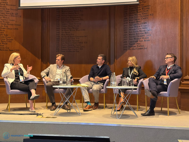 71657 photos from the "Real Estate Capital & Investment Decisions Forum 2026 - London" event