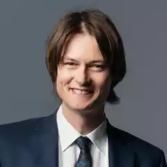 People - Stefan de Goeij MRICS