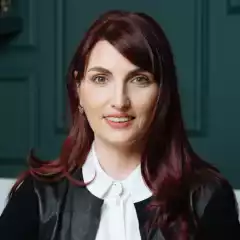 People - Emilia Popa