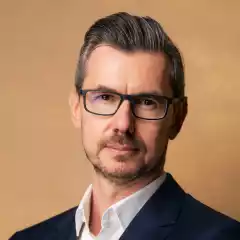 People - Robert Ionita