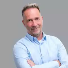 People - Tamás Méri