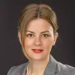 People - Laura Dumea-Bencze