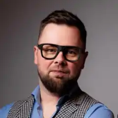 People - Jakub Guziński