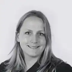 People - Jennifer Stillman