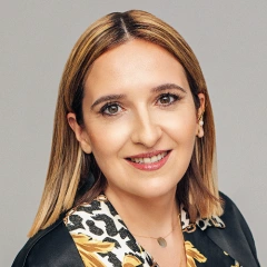 People Geanina Ungureanu