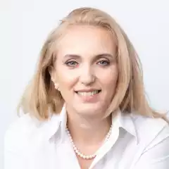 People - Ioana Voinescu