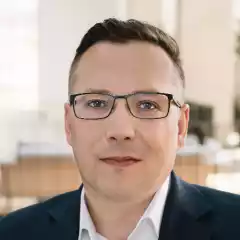 People - Rastislav Valovič